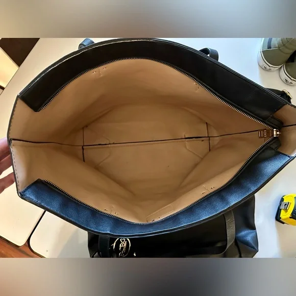 BCBG•Tote+Crossbody (set of 2) - Picture 7 of 16